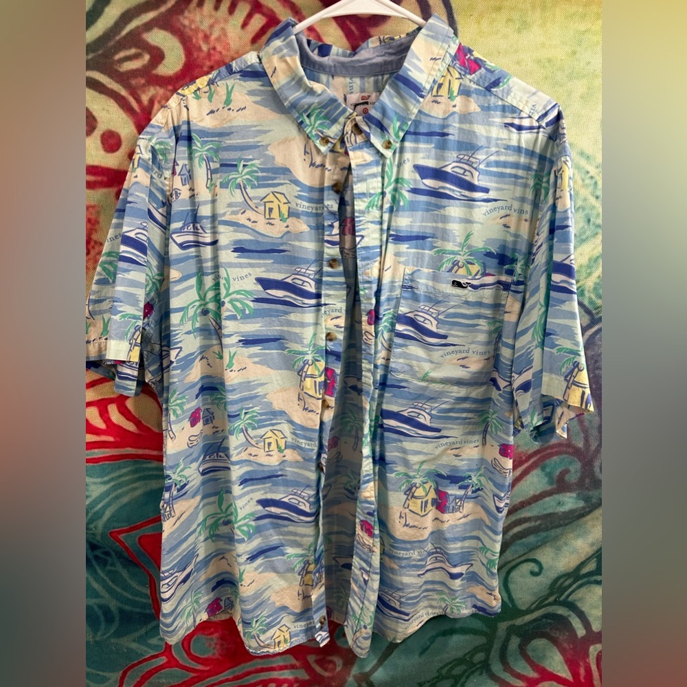 VINEYARD VINES